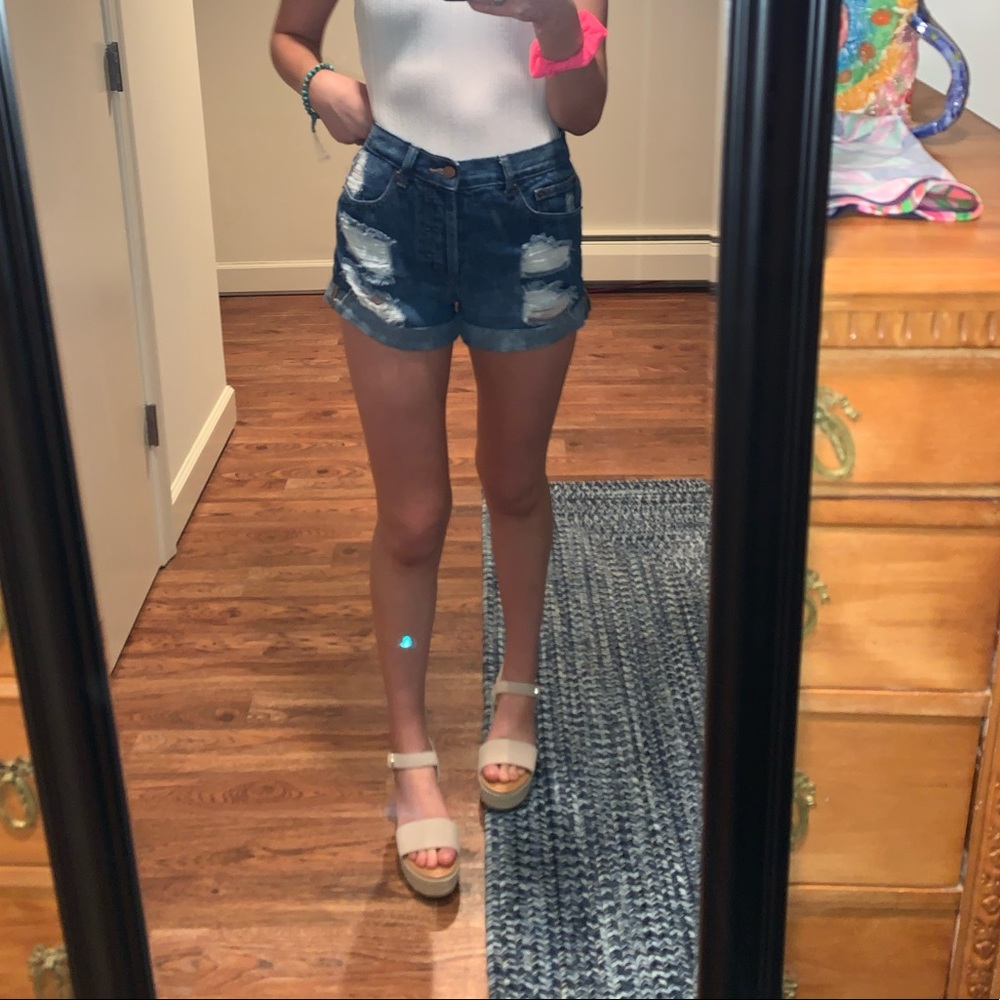 🌻3/$15!🌻 High waisted jean shorts